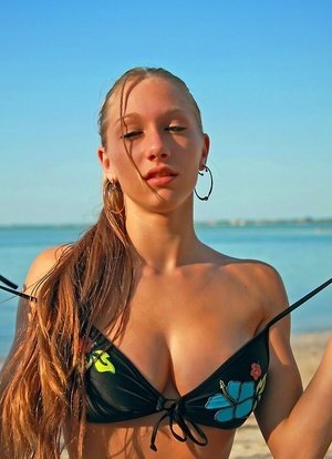 Red H. reccomend tits boobs teens beach nude
