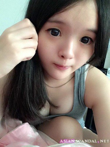 Taiwanese college girl