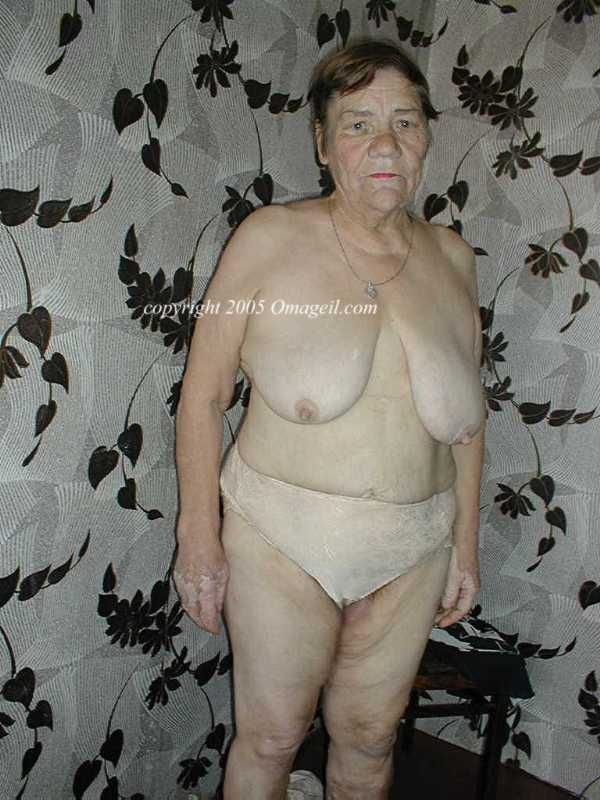 California recommendet old granny saggy